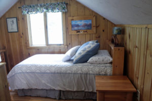 Aspen Acres Estes Park  Upper bed 3 with twin bed and a twin roll away in hall closet you can add.
